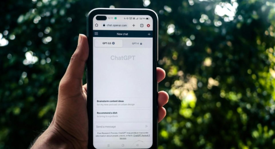 Understanding the Mobile Search Advertising Landscape